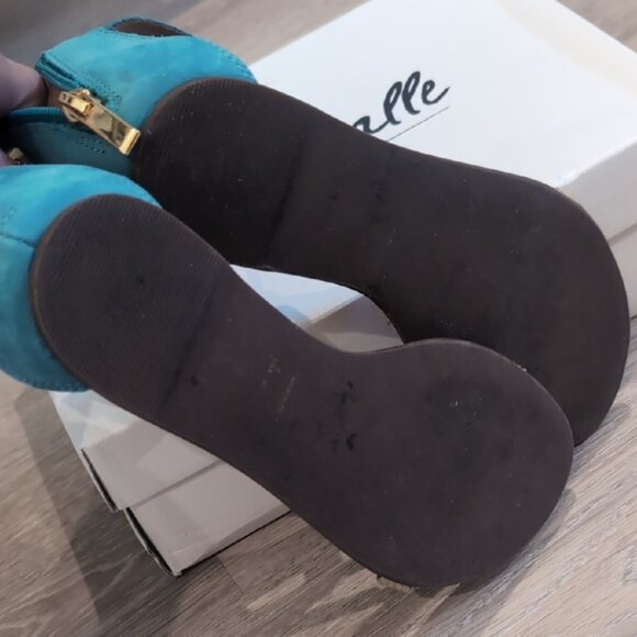 LINTERVALLE Gold and Teal Sandals - Picture 8 of 12